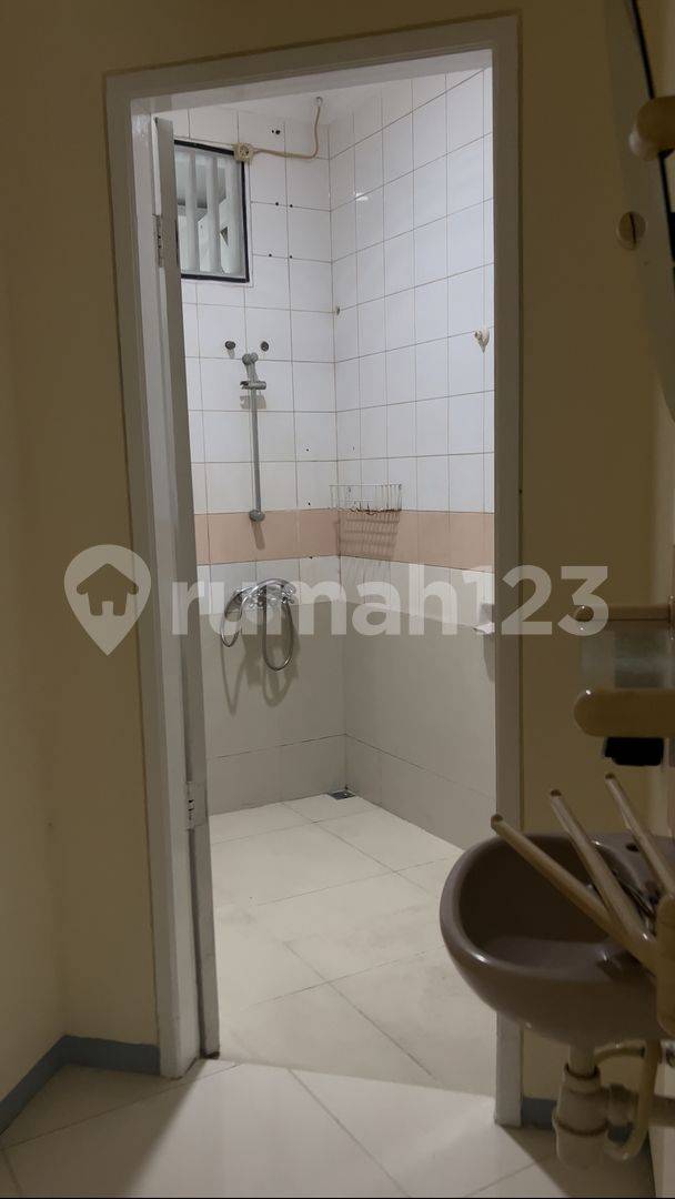 2-Bedroom Home Near SMS Mall, Wide Street Access