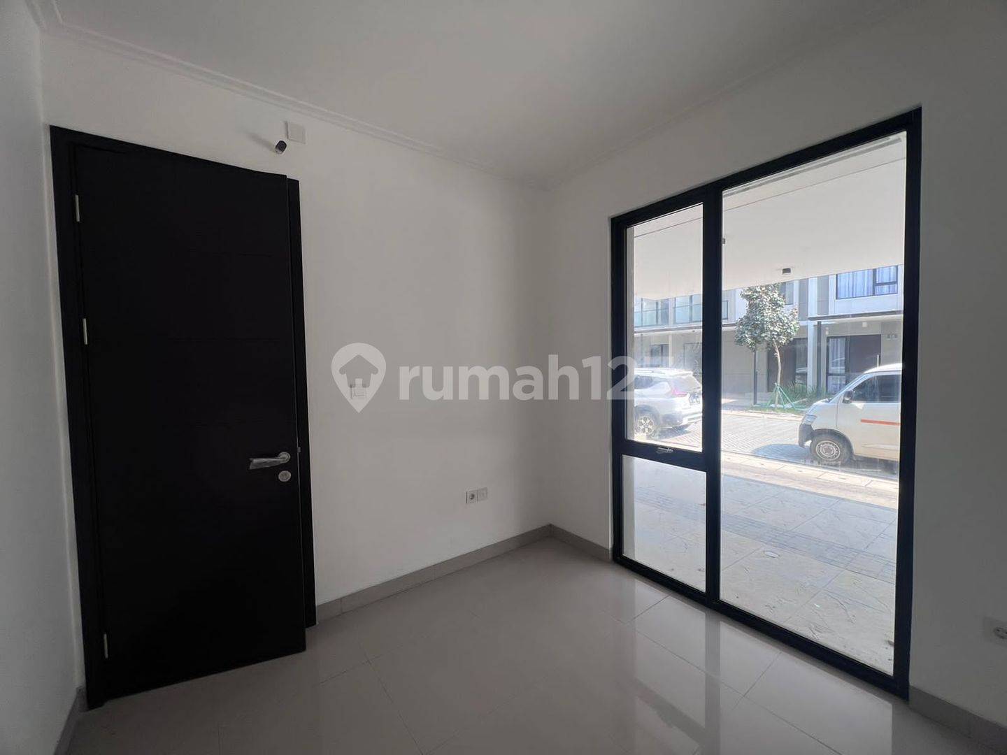 PIK 2 Millenial House - 3 Bedrooms, Strategic Location