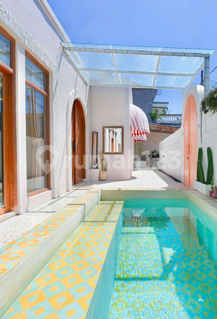 Newly Renovated 3 Bedrooms Tropical Villa at Central Berawa Fully Furnished