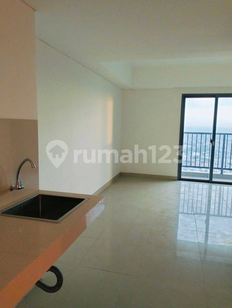 Unfurnished 2BR Apartment at Embarcadero