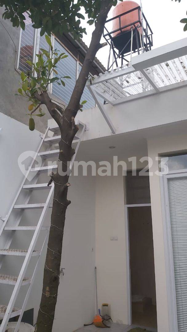 Newly Renovated Property in Taman Kopo Indah 5, Bandung