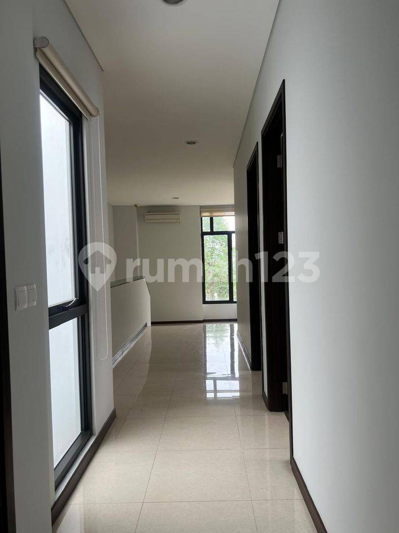 Semi Furnished House at Lakewood Cluster, Nava Park BSD