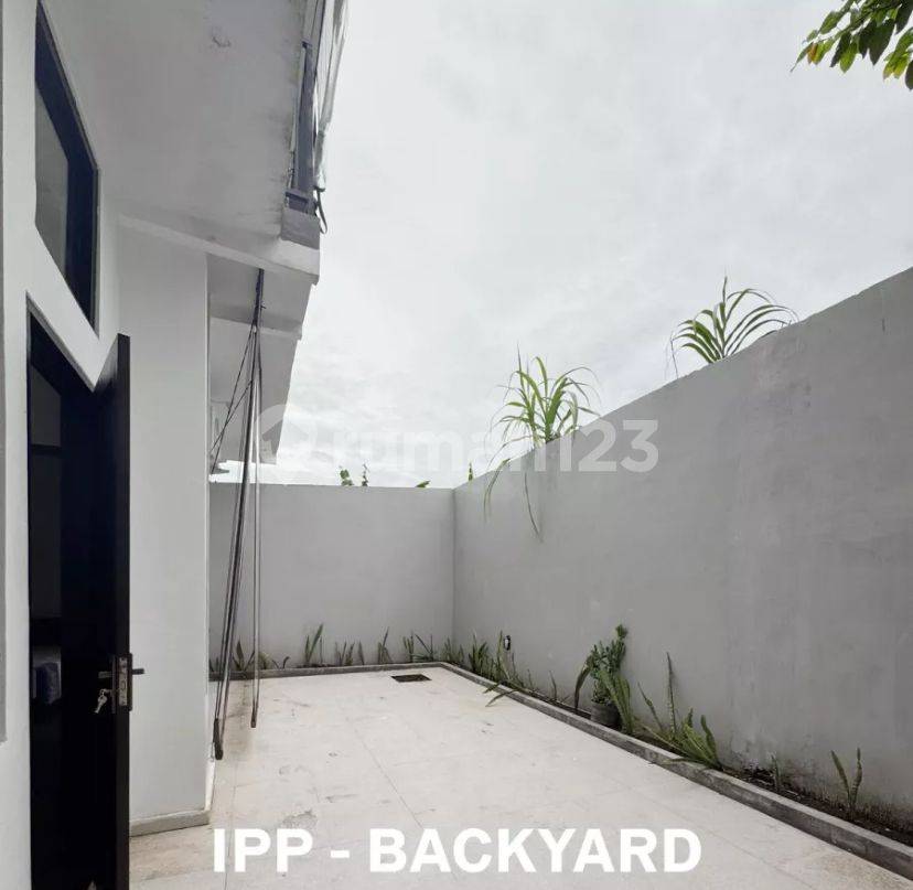 2 Bedrooms Modern Minimalist House in Dawas with Rice Field View