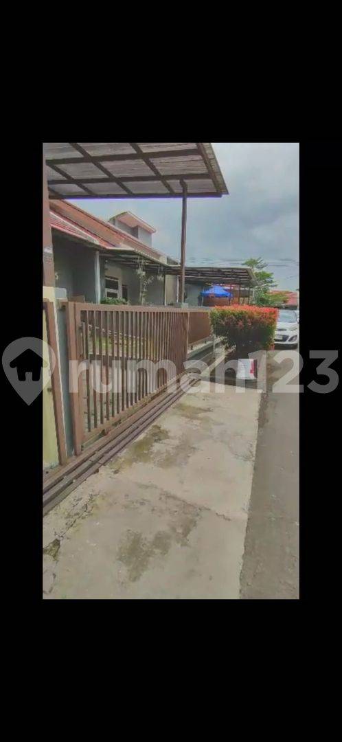 SEWA Rumah apik terawat Derwati mas utara