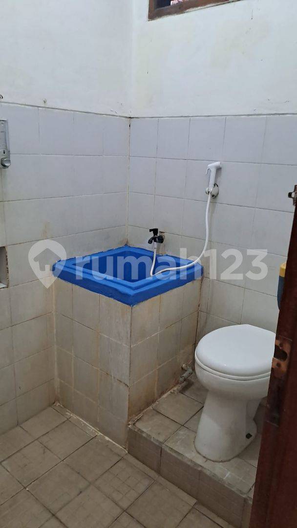 Cheap Ready-to-Move-In House in Taman Kopo Indah