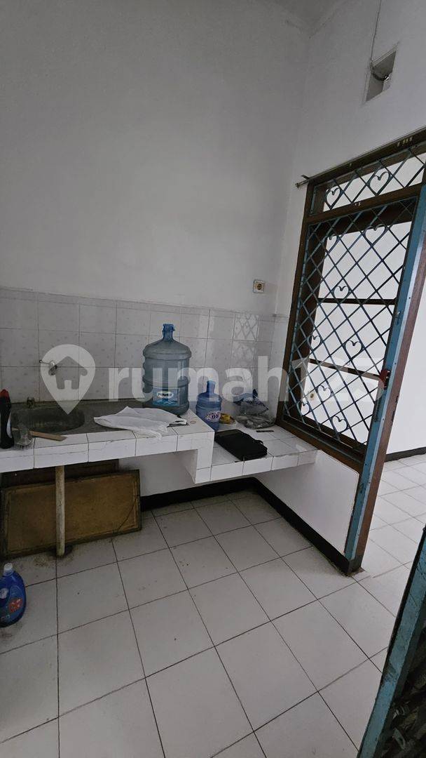 House for Rent in Taman Kopo Indah 3