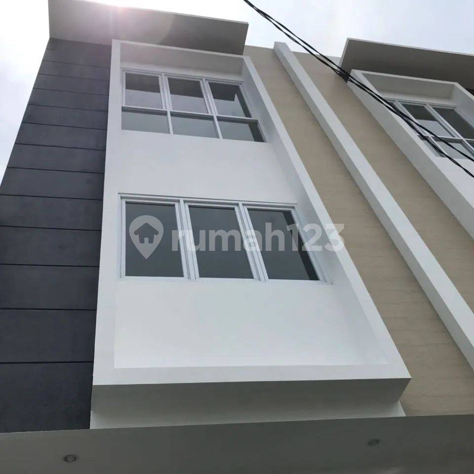 Luxury RUKO Taman Kopo Indah 1 - Good Business and Investment