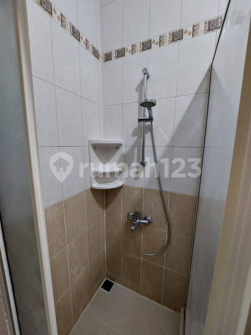 Просторный дом 250м2 с несколькими комнатами и удобствами