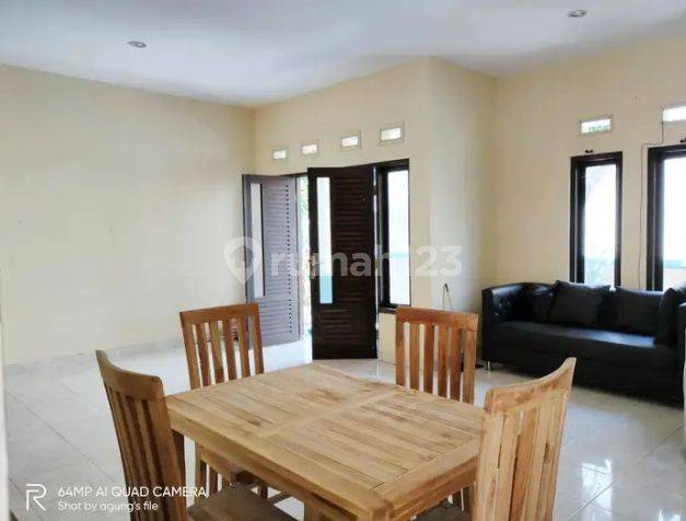 1-Floor House in Denpasar East, 3+1 Bedrooms, Furnished Option