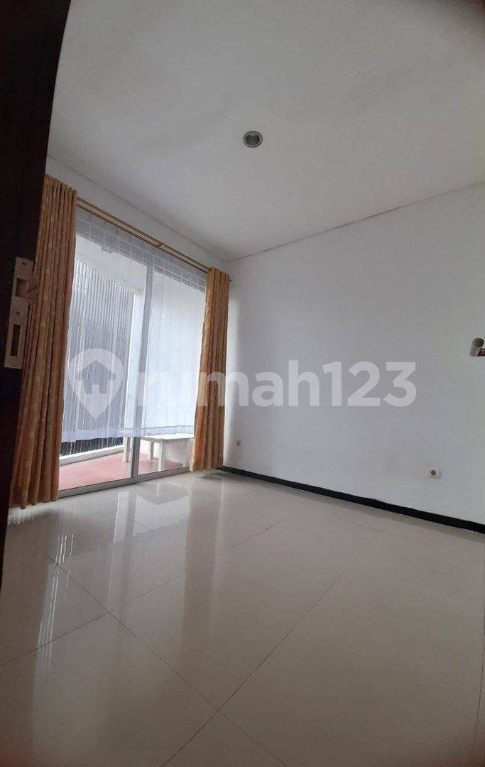 Cigadung Raya Barat House - Suitable for Residence or Office