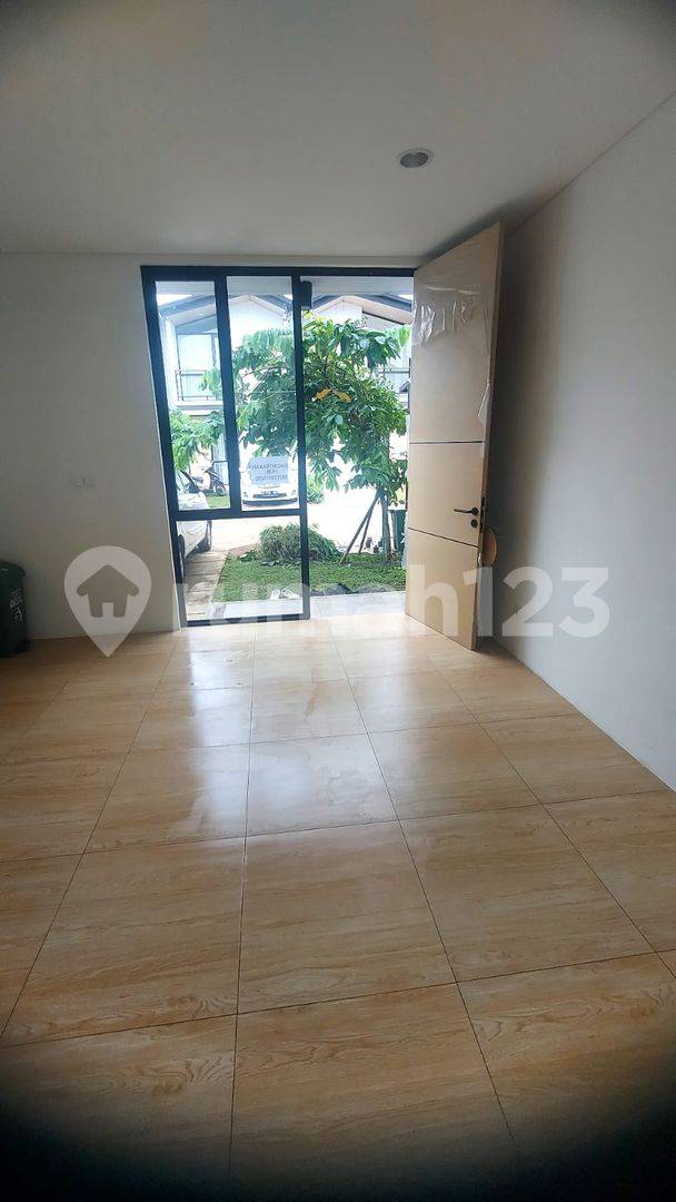 Unfurnished 2-Bedroom House in Cendana Clover Karawaci