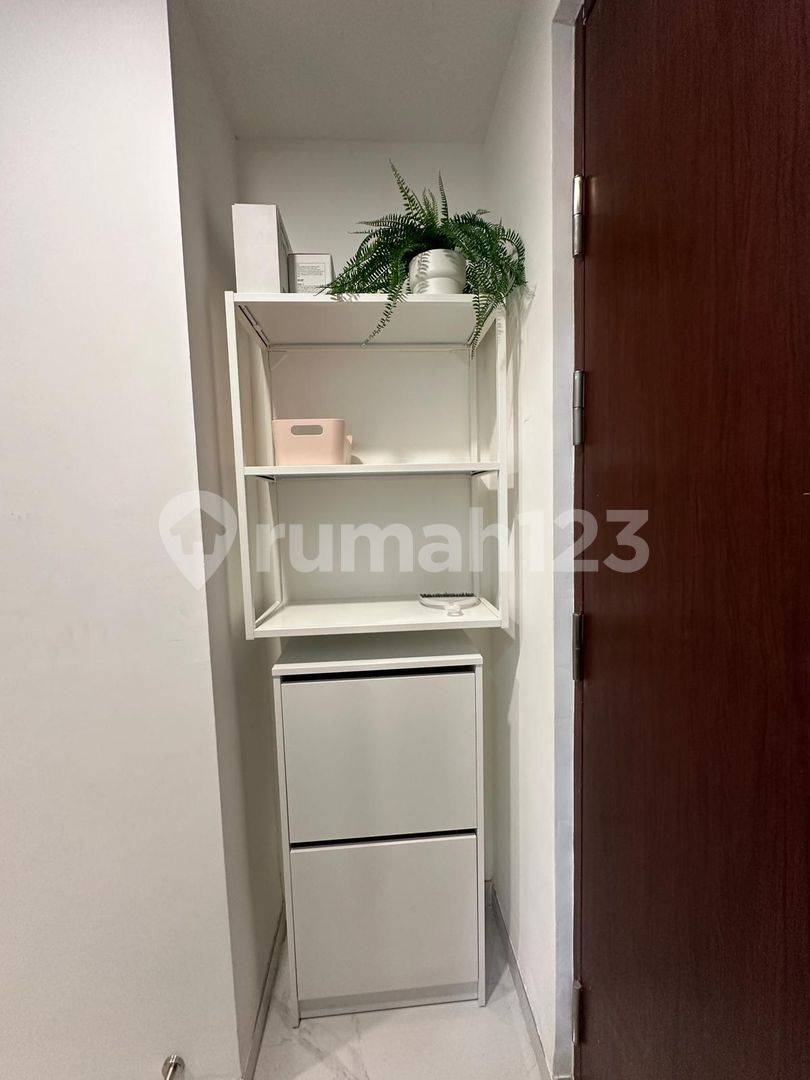 Compact Studio Apartment Near AEON Mall and KRL Station