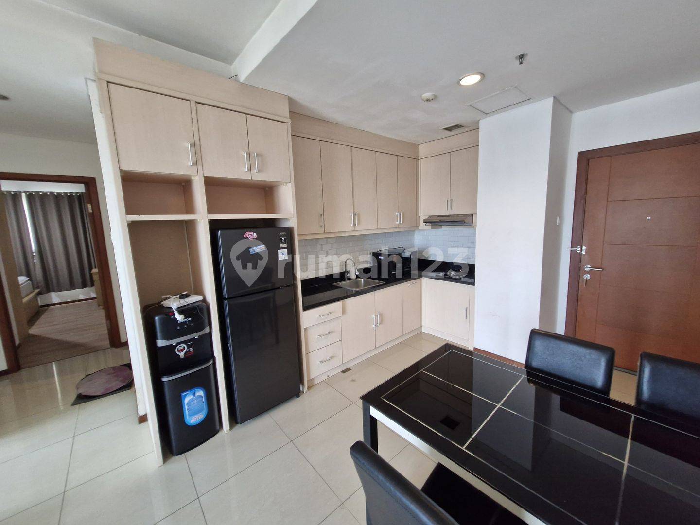2-х комнатная квартира в Thamrin Residence, расположение в центре города