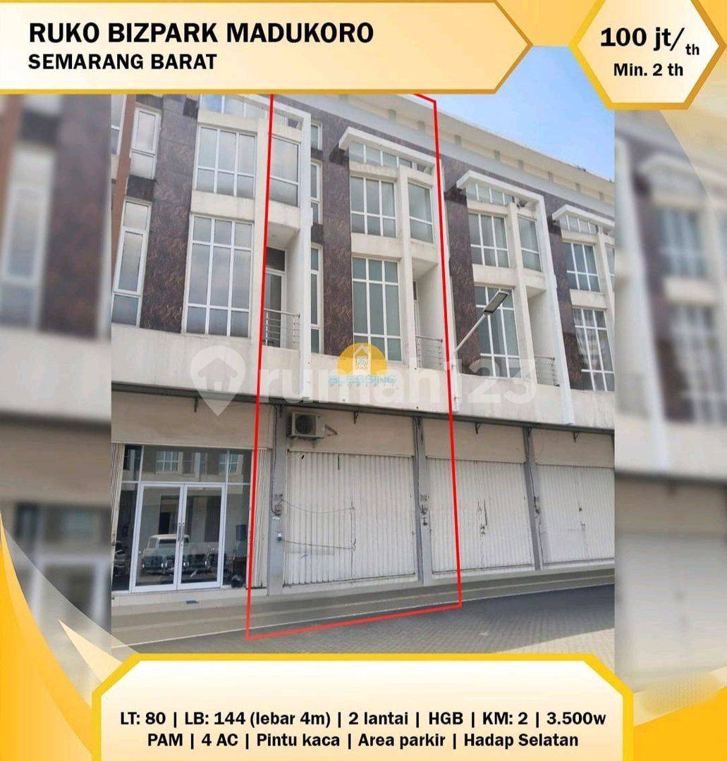Semarang Barat қаласындағы Ruko Bizpark Madukoro коммерциялық кеңістігі