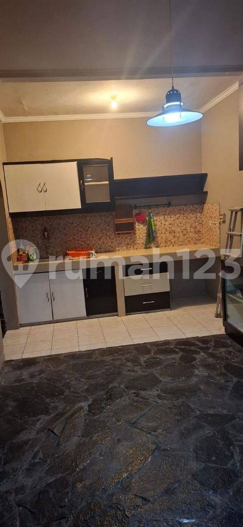 Ready to Move Semi-Furnished House in Jingga Negara