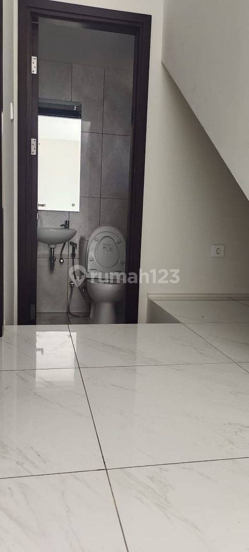 2-Story House in Kota Baru Parahyangan, Fully Tiled, Spacious