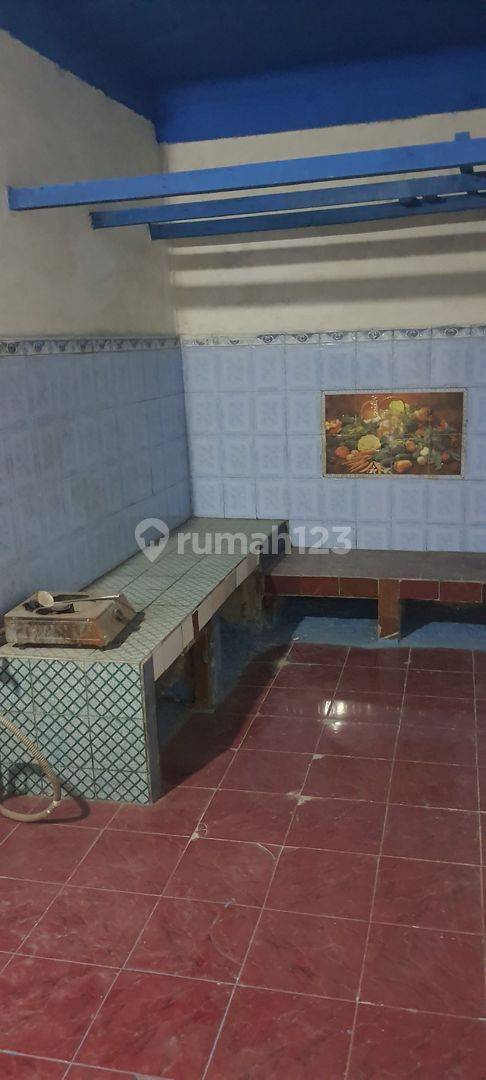 2-Story House in Gubeng Kertajaya - Close to Unair Campus and Gubeng Station