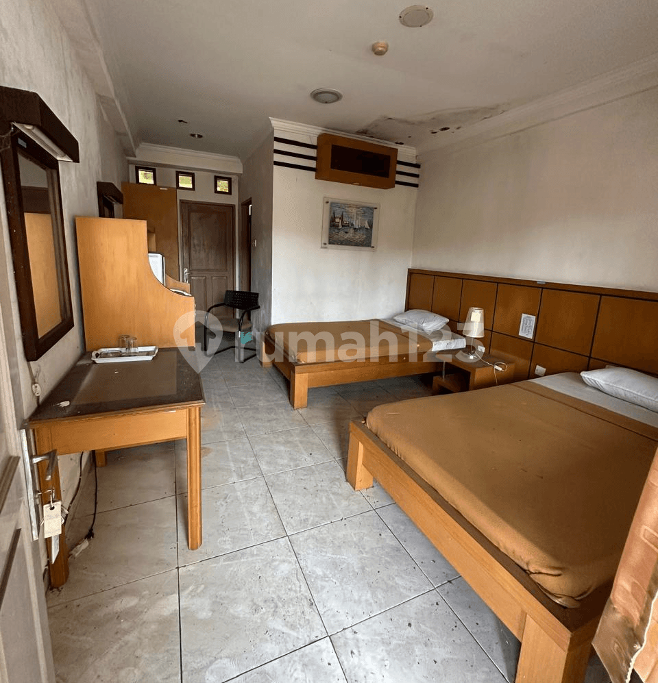 Villa/Hotel/Training Center in Cisarua