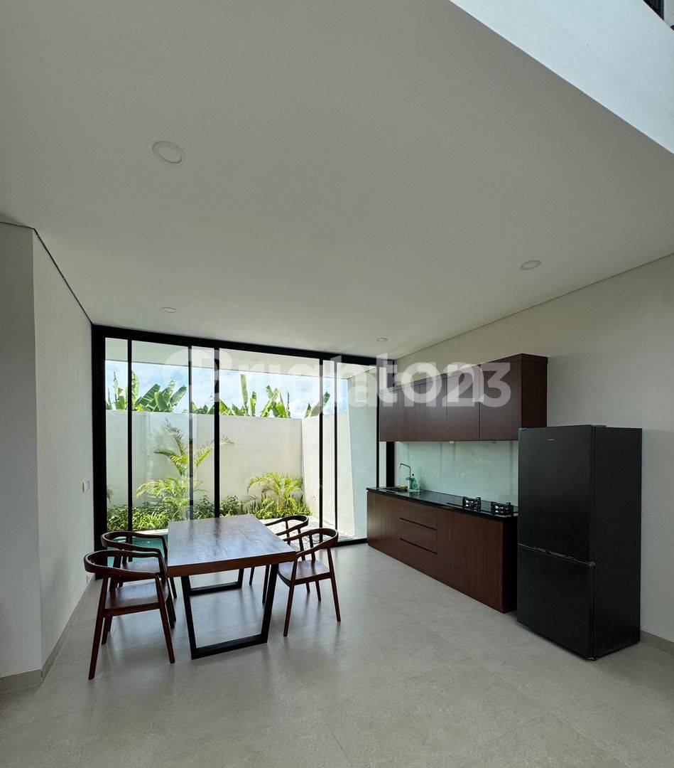 Modern 2-Bedroom Villa with Pool in Seminyak