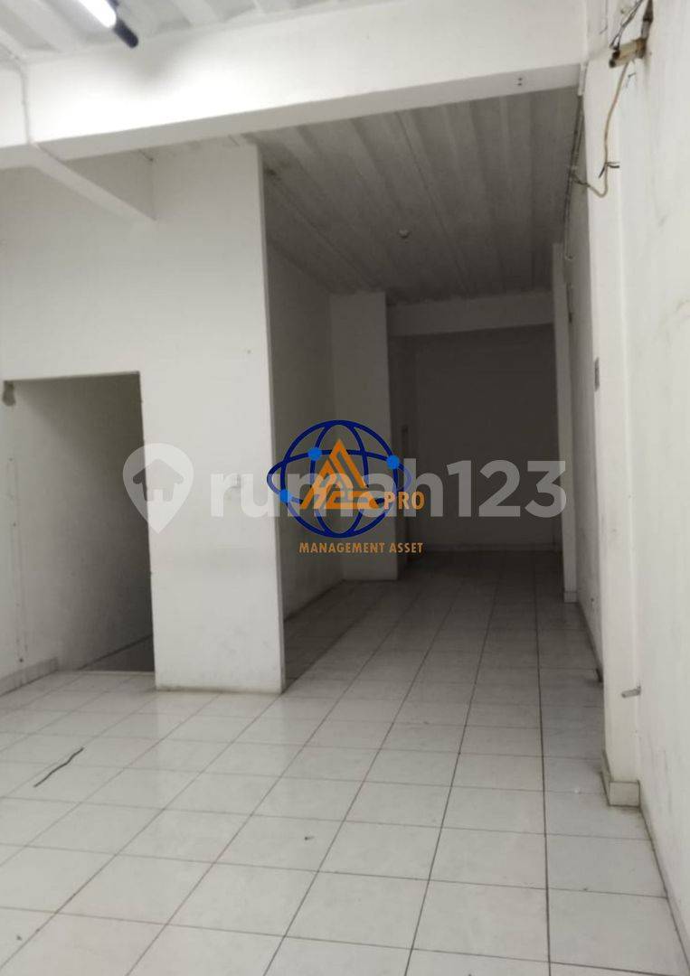 3-Story Commercial Building in Cibubur, Jakarta Timur - Strategic Location