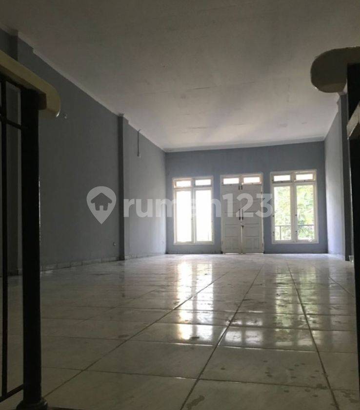 2-Story Commercial Space in Strategic Pondok Bambu Location