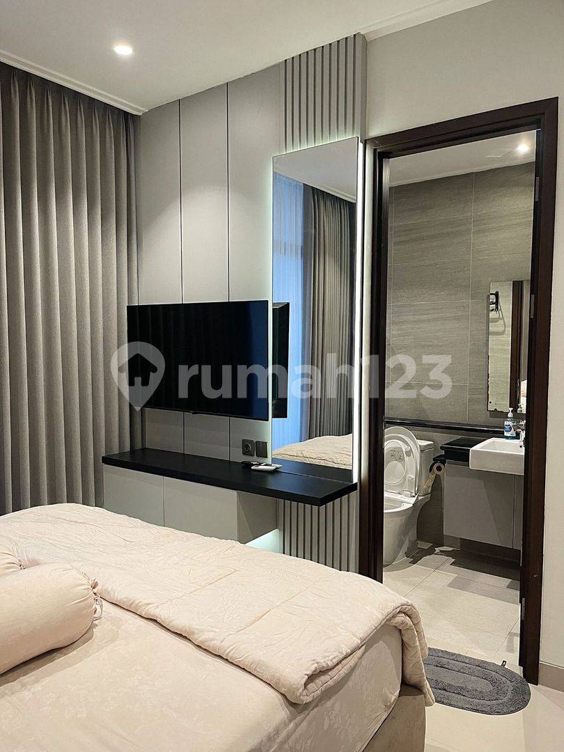 Modern 4-Bedroom House with Designer Interior PIK2
