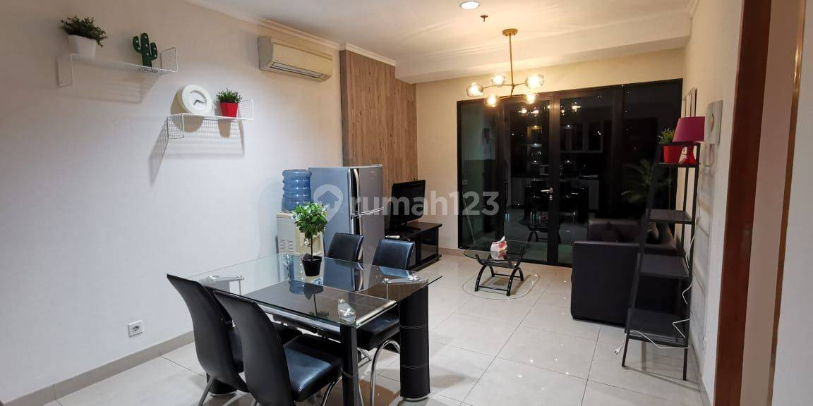 Furnished 2BR Hamptons Park Apartment with City View