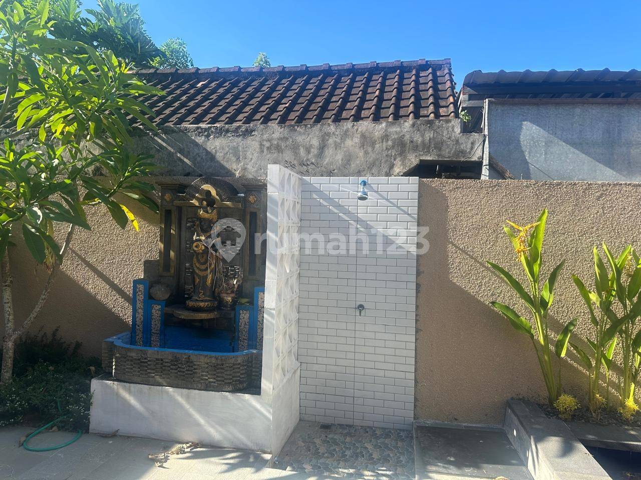 Jimbaran Villa with Pool - Spacious 3-Bedroom Property
