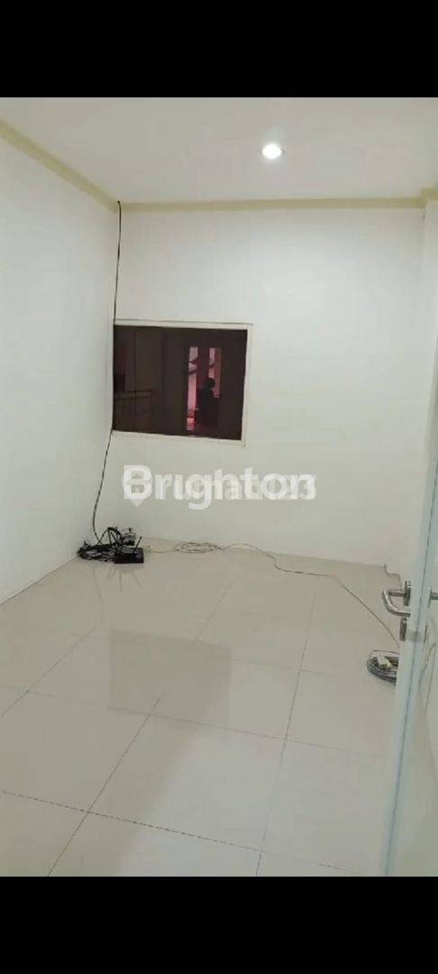 Ruko for Rent in Surabaya - Warehouse and Office Space Near Suramadu and MERR