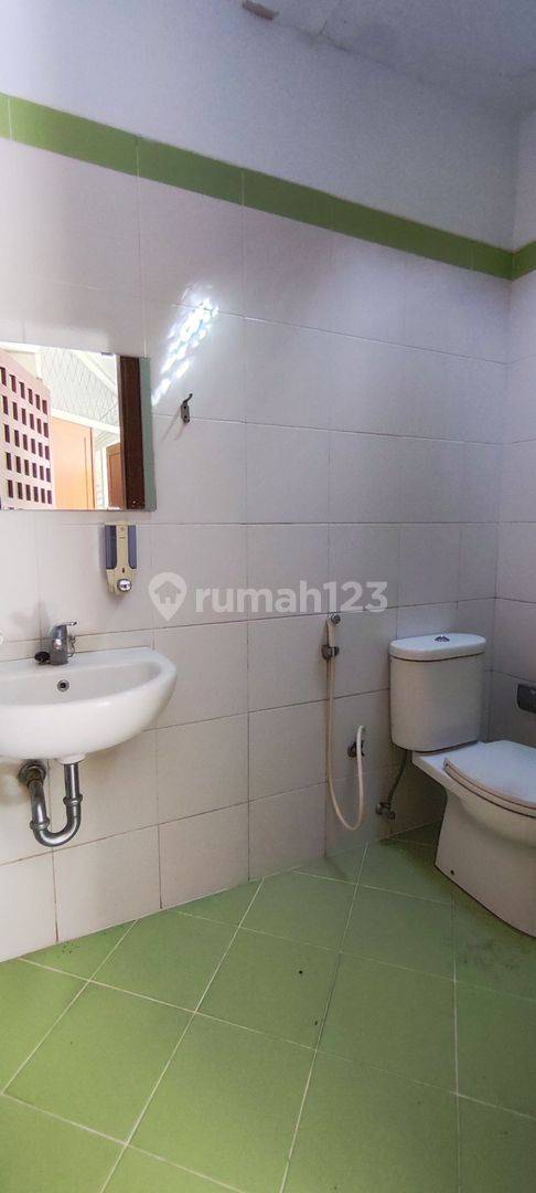 Riau Area Rental Property with Garden and 24-Hour Security