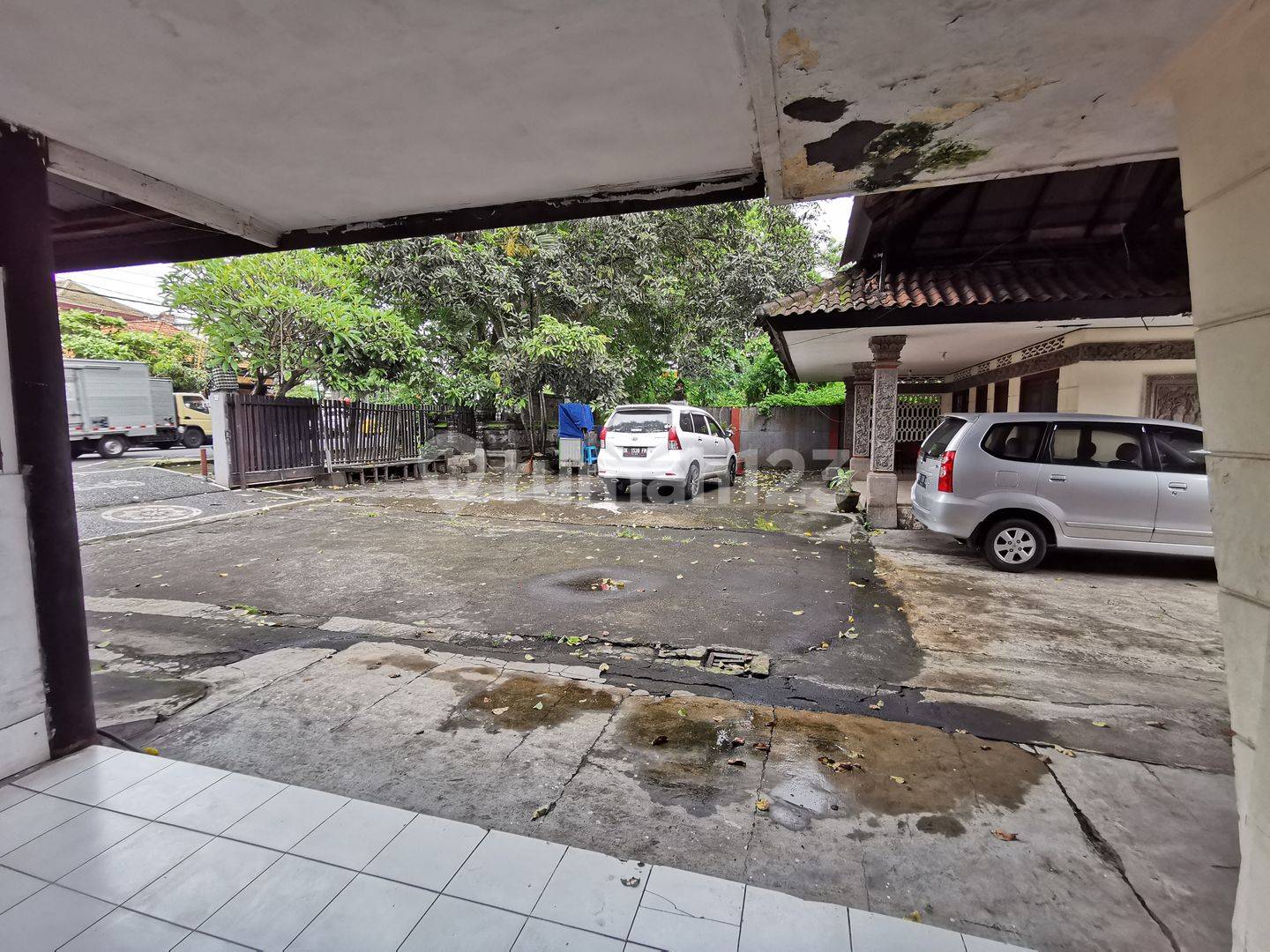 Strategic Commercial Property in North Denpasar, Suitable for Office or Showroom