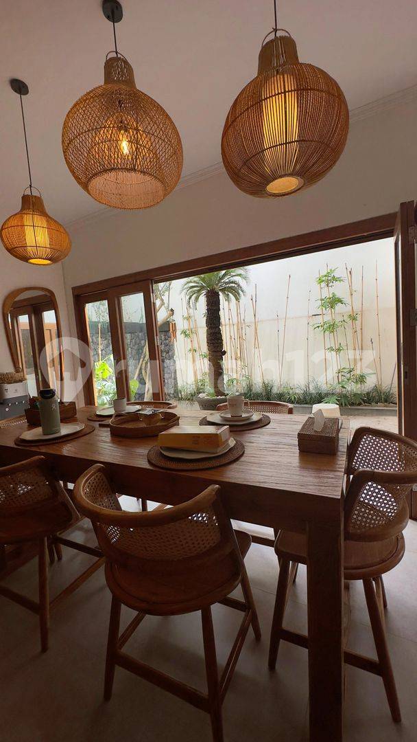 Semi Villa in Seminyak Suite - Fully Furnished with 3 Bedrooms