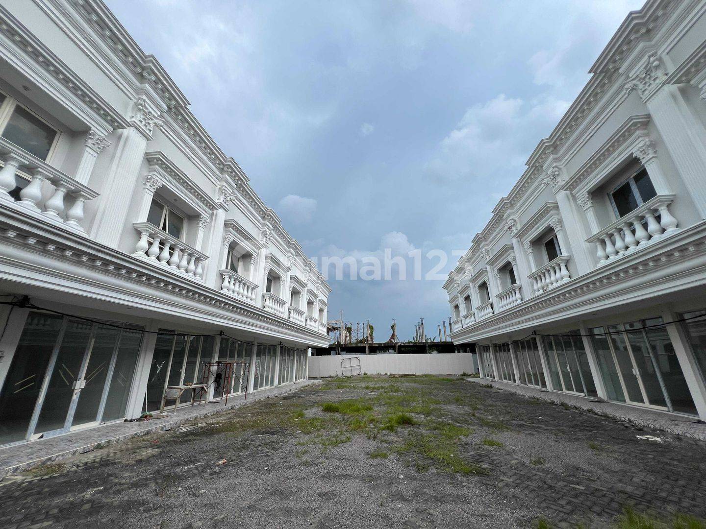 Commercial Area with Parking - Ruko Royal Palace Sidoarjo