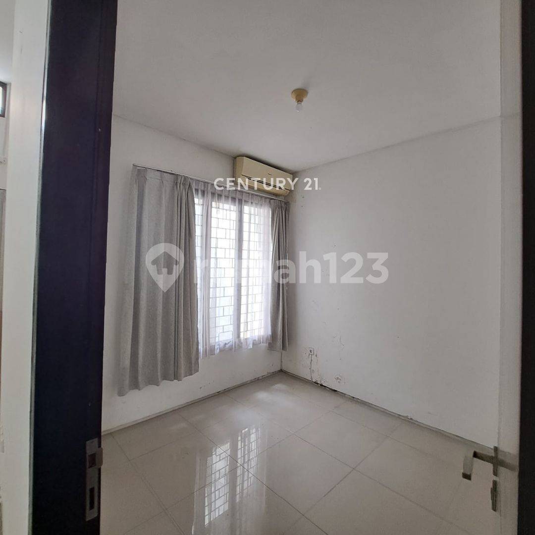Strategic Location Property with Clean and Safe Environment