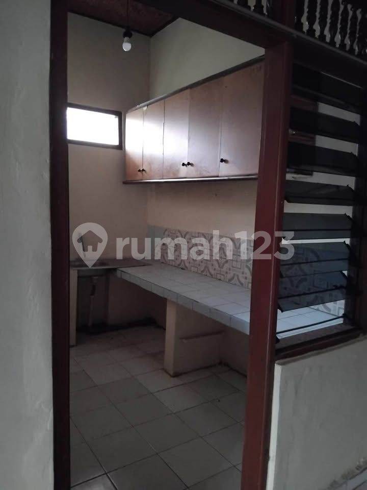 Annual Rental House at Gatot Subroto Central