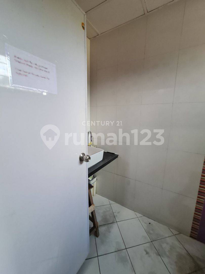 Сауда орталығы, LRT станциясы және гастрономиялық орындарға жақын минималистік жалға алу