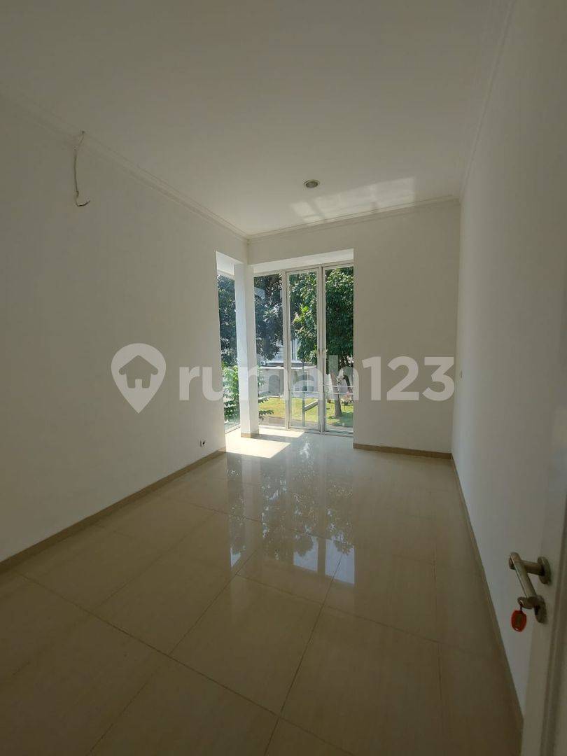 Spacious and Beautiful Housing in Akasia Suvarna Padi Cluster, Cikupa Tangerang
