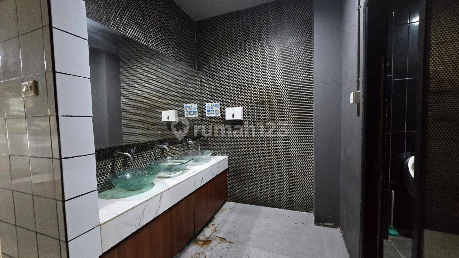 Ruko Cordoba PIK - Жалға берілетін коммерциялық бөлме