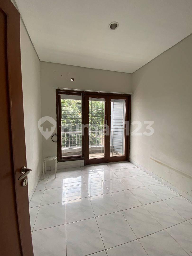 2-Story Modern Minimalist House in Bintaro, South Tangerang