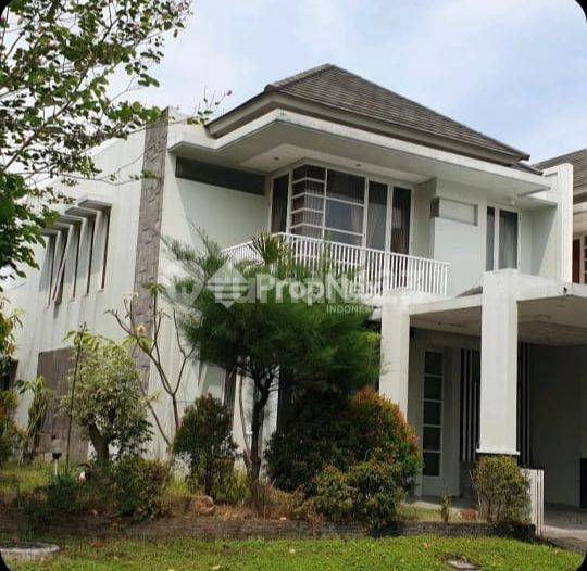 4 Bedroom Furnished Apartment Facing South