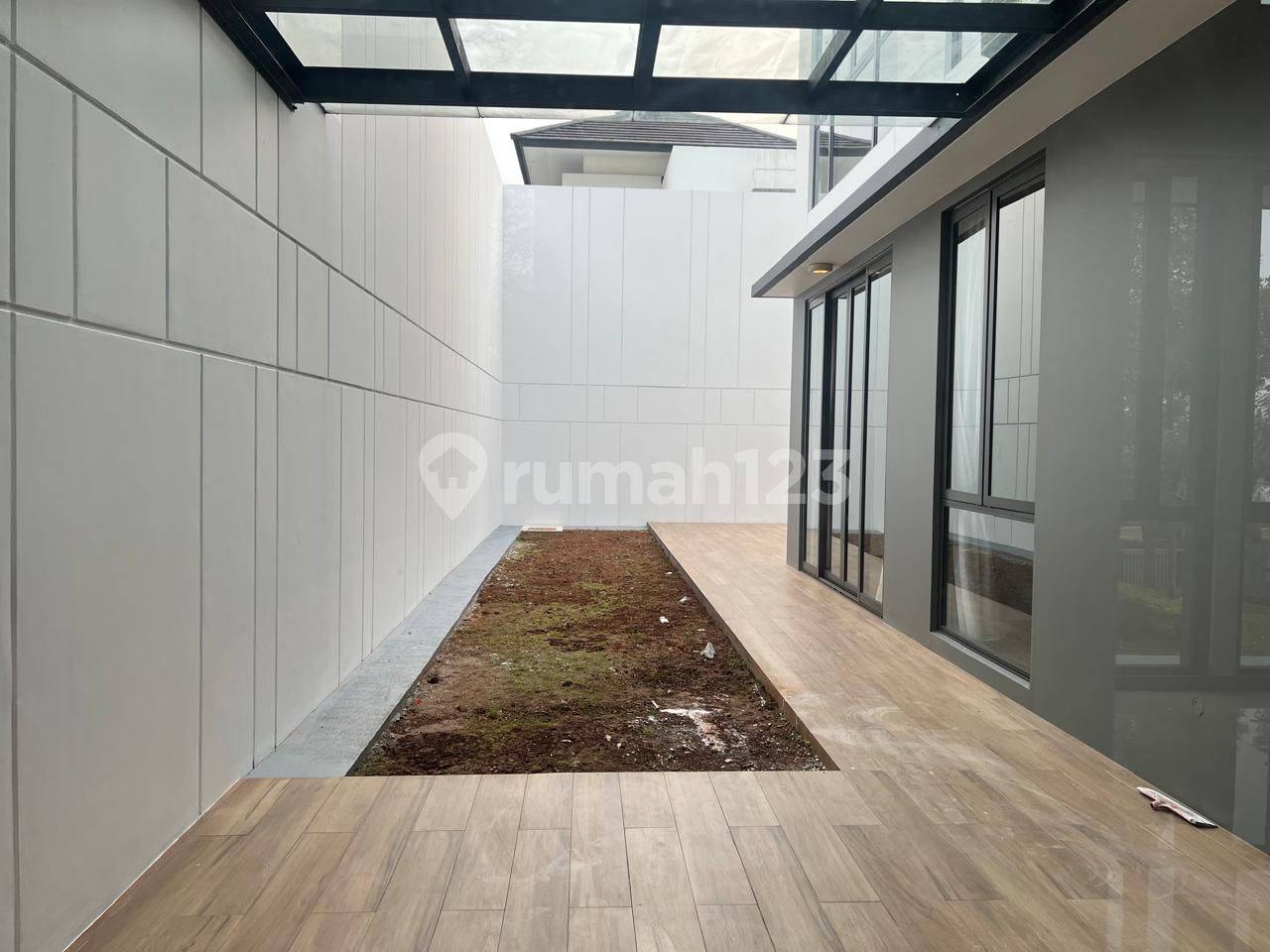 Semi Furnished House at Lakewood Cluster, Nava Park BSD