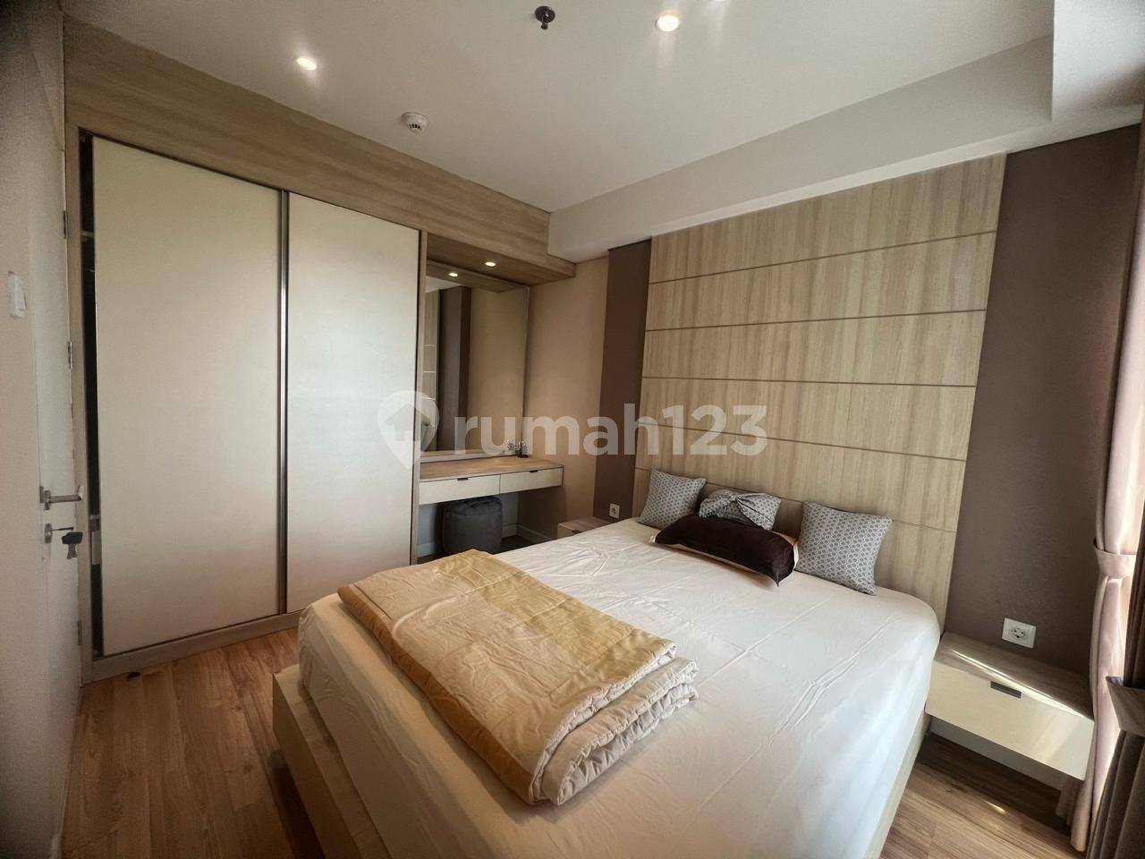 Premium Central Bandung Apartment, Fully Furnished, Garden View