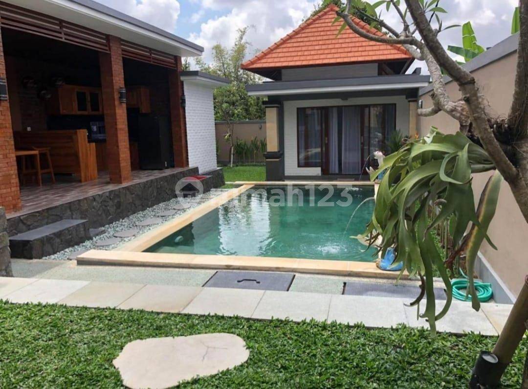 Villa in Padonan, Canggu, Bali - Strategic Location with Private Pool