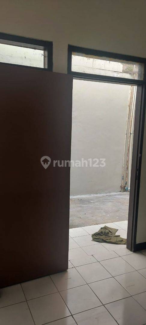 TKI House: 3 Bedrooms, Newly Renovated, 162m² Property