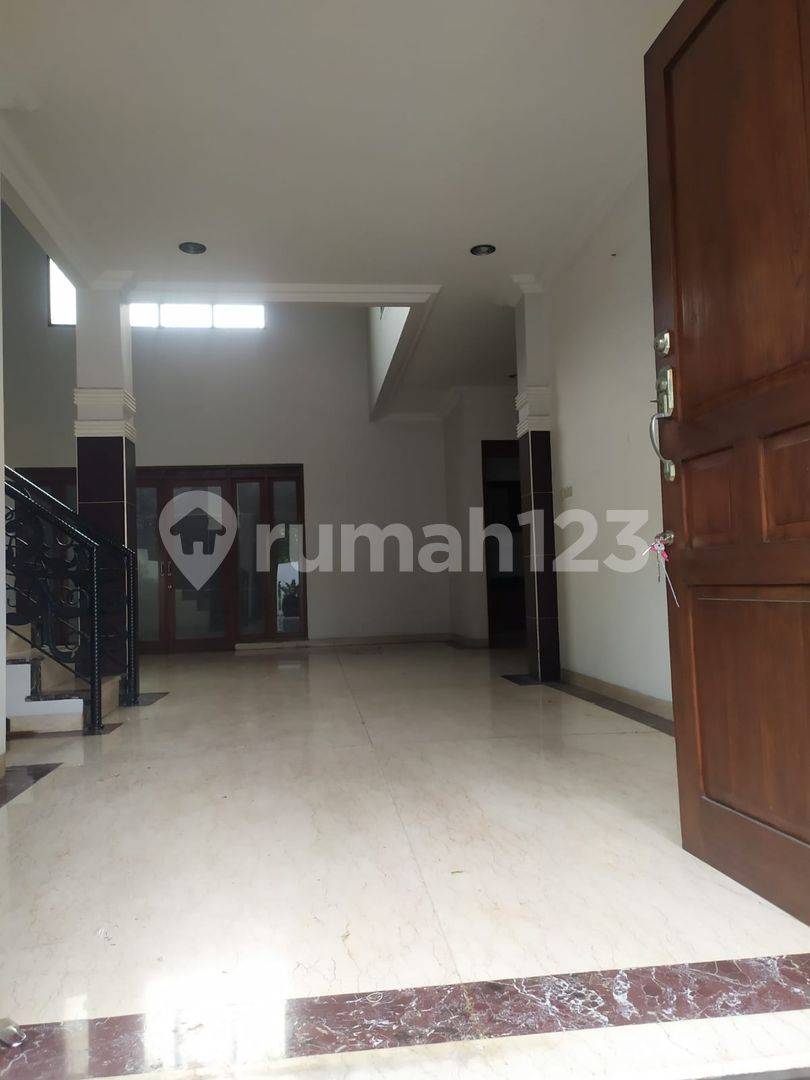 2-Story Minimalist House in Batununggal
