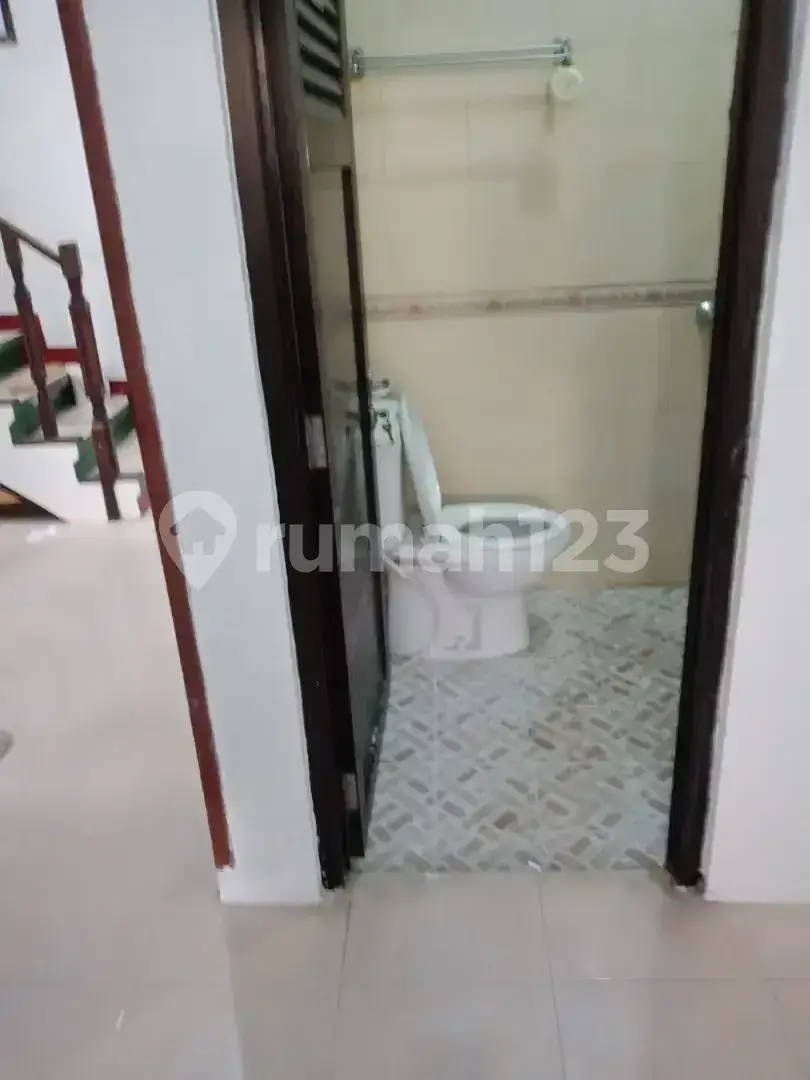 2-Story House in Pondok Kelapa, Safe and Flood-Free