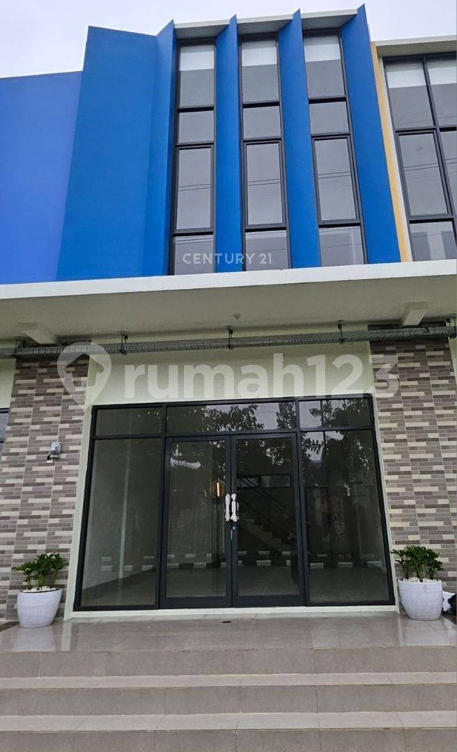 Стратегическое коммерческое помещение в Ruko Prominent 2 Bukit Cimanggu City Bogor