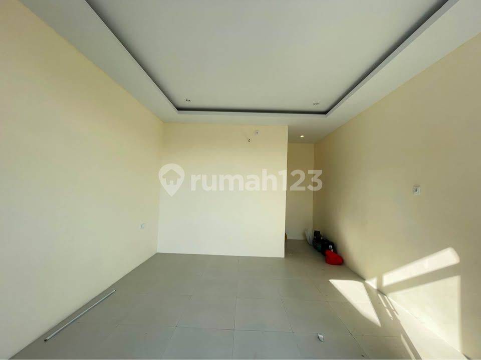 Spacious 3-Bedroom Villa in Prerenan with Private Pool