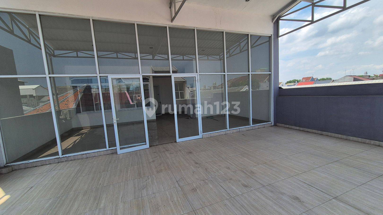 3-Story Commercial/Office Building in Kebon Cai