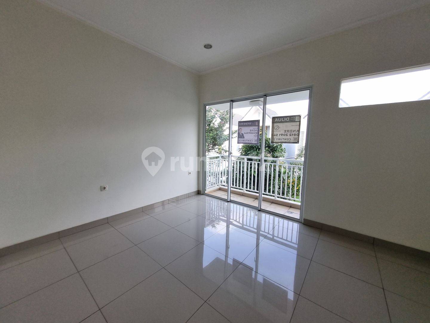 Fully Renovated, Ready to Move In, 8-Meter Wide Property